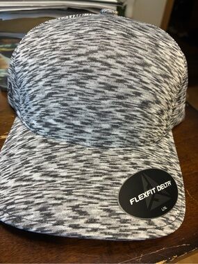Flexfit Men's Melange Silver Performance Hat